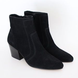 Chelsea & Violet Black Leather Ankle Boots Size 7.5